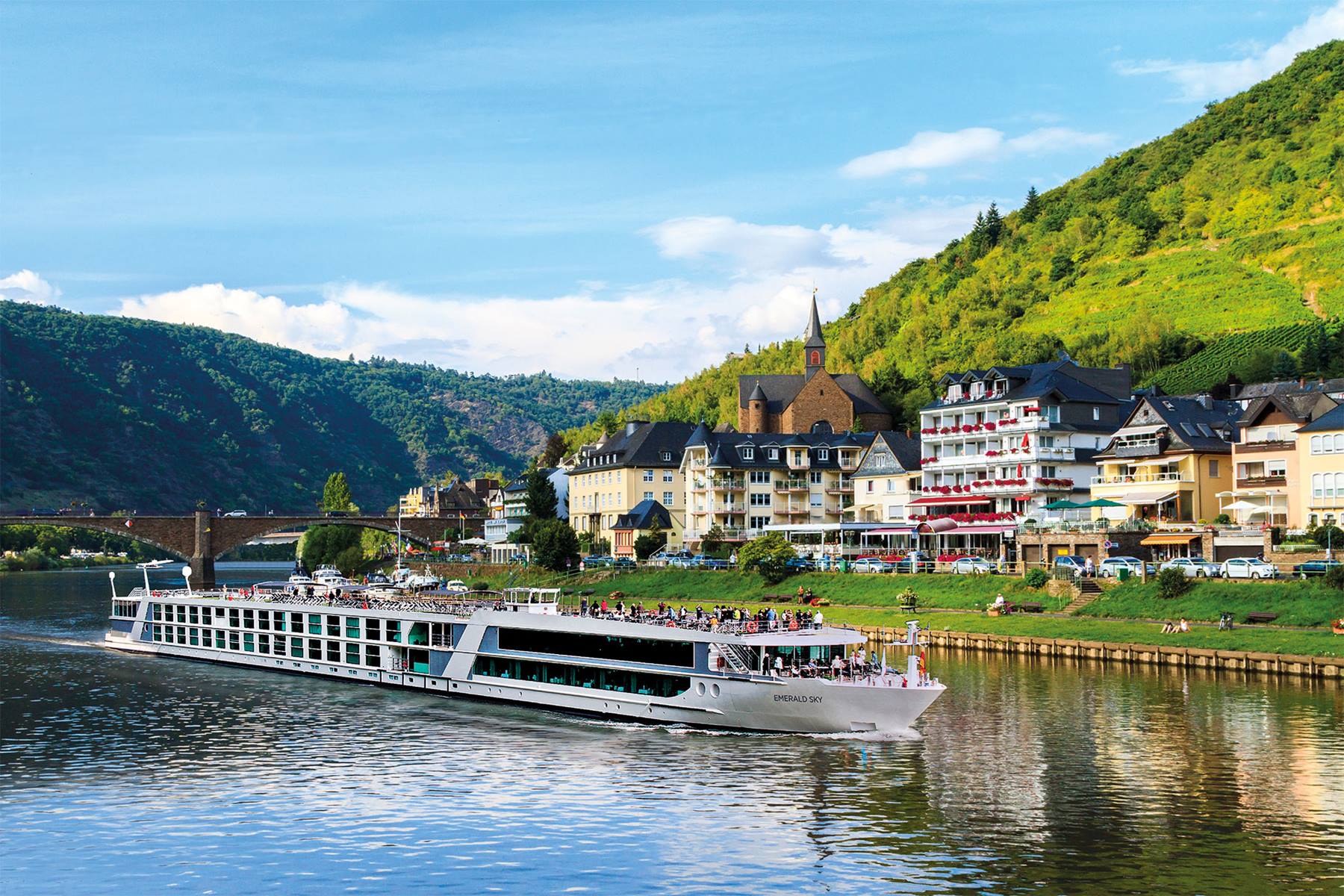 Emerald Yacht’s Emerald Sky in Germany