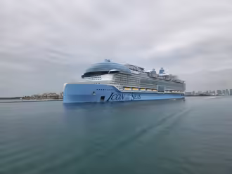 What Makes a Luxury Ocean Cruise Different